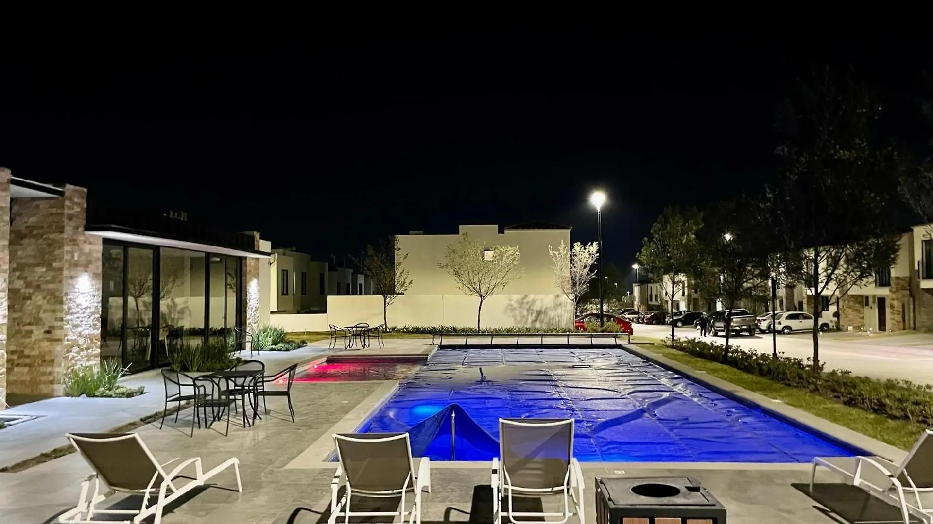Pensión Hotel Habitacion Con Bano Privado, Frente Al Conin Querétaro